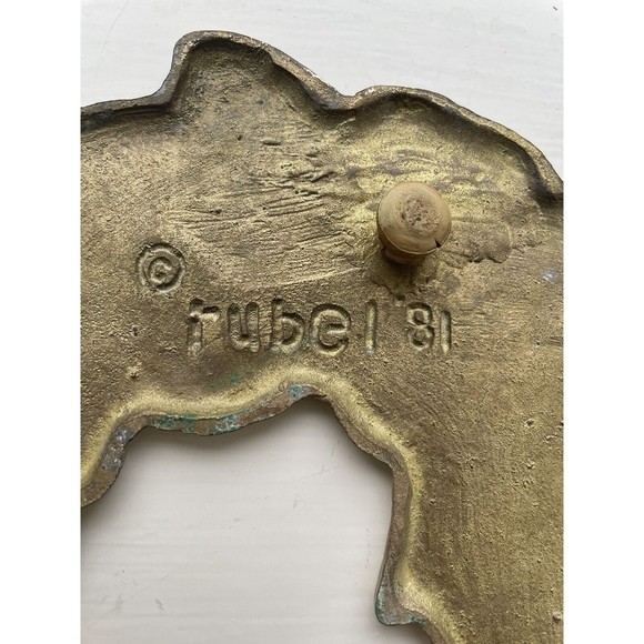Vintage Brass Christmas Wreath Trivet  Approximate 6.5" Diameter Signed Rubel 81 - Picture 3 of 4